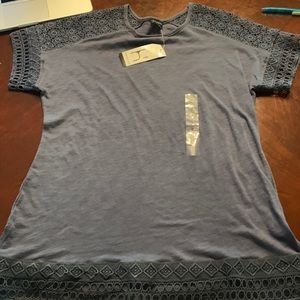 Crochet shoulder grey top.